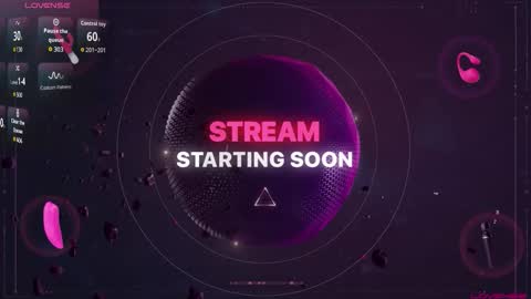 Snapshot of kyrawildofficial chatting on 12.04.25 Kyra Wild online show from 12.04.25