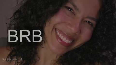 schedule 300 pm - 1100pm colombia time online show from 02.21.25