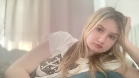 Snapshot of kyttilovelly chatting on 03.14.26 Amanda online show from 03.14.26