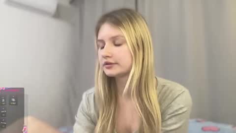 Snapshot of kyttilovelly chatting on 03.22.26 Amanda online show from 03.22.26