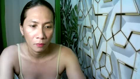 kyutshyne online show from 04.30.26