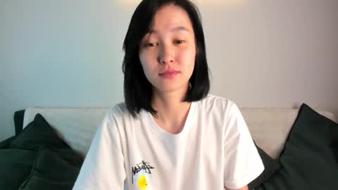 Snapshot of l1l_lola chatting on 10.01.25 Ameli online show from 10.01.25