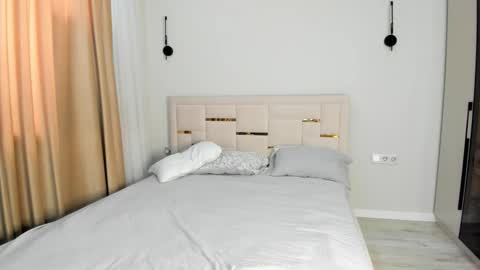 Snapshot of l1l_lola chatting on 02.28.26 Ameli online show from 02.28.26