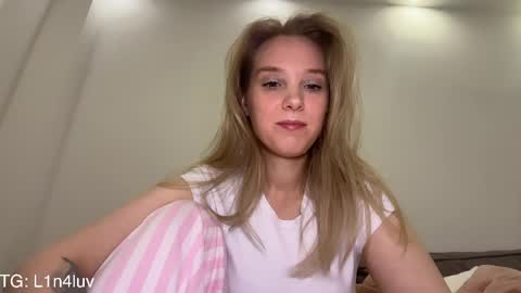Snapshot of l1n4luv chatting on 05.09.26 lina online show from 05.09.26