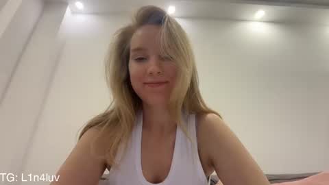 Snapshot of l1n4luv chatting on 06.13.26 lina online show from 06.13.26