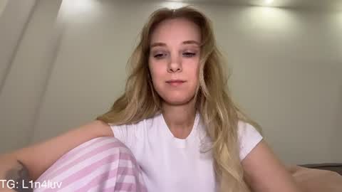 Snapshot of l1n4luv chatting on 06.20.26 lina online show from 06.20.26