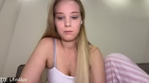 Snapshot of l1n4luv chatting on 06.25.26 lina online show from 06.25.26