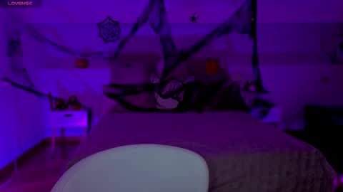 Snapshot of l1ttle_angel__ chatting on 11.01.25 Margo online show from 11.01.25