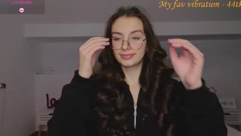 Snapshot of l1ttle_angel__ chatting on 11.14.25 Margo online show from 11.14.25