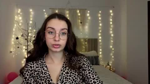 Snapshot of l1ttle_angel__ chatting on 01.07.26 Margo online show from 01.07.26