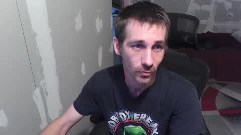 Snapshot of l1v1nth3dr3am chatting on 09.12.25 l1v1nth3dr3am online show from 09.12.25