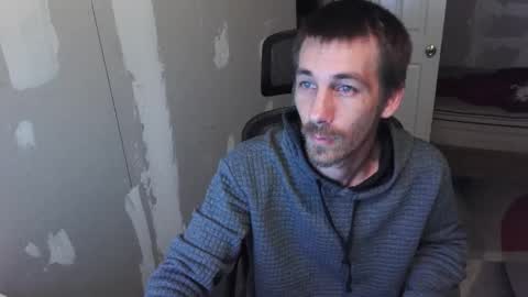 Snapshot of l1v1nth3dr3am chatting on 09.17.25 l1v1nth3dr3am online show from 09.17.25