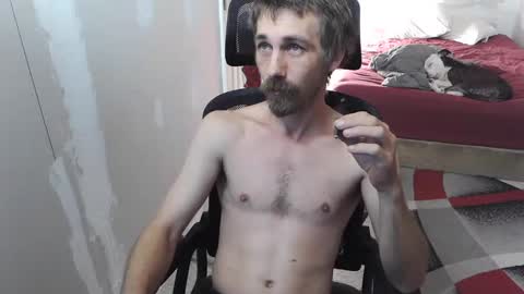 Snapshot of l1v1nth3dr3am chatting on 10.12.25 l1v1nth3dr3am online show from 10.12.25