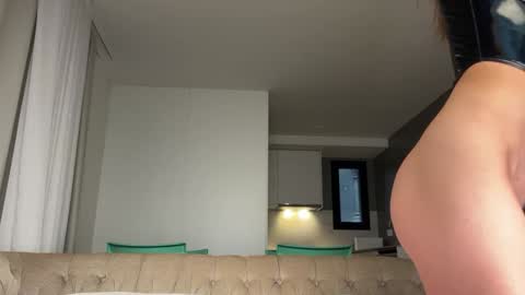 Julie online show from 09.15.25