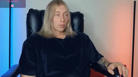 Snapshot of l_adonis_l chatting on 11.03.25 Adonis online show from 11.03.25