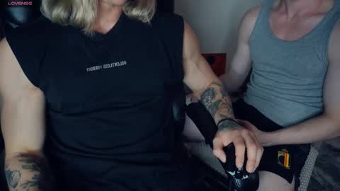 Snapshot of l_adonis_l chatting on 11.30.25 Adonis online show from 11.30.25