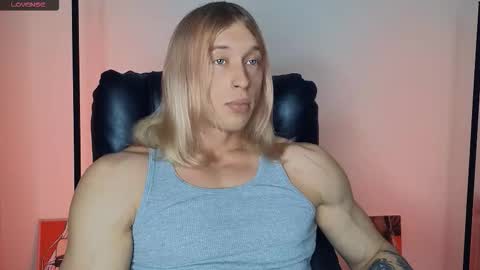 Snapshot of l_adonis_l chatting on 12.17.25 Adonis online show from 12.17.25