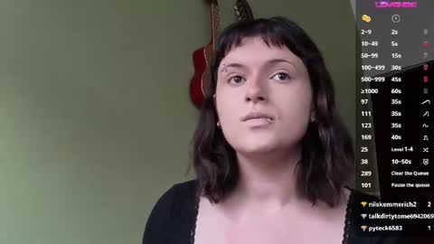 Snapshot of la_femme_fatale_ chatting on 06.17.26 Hanna FREE ONLYFANS online show from 06.17.26