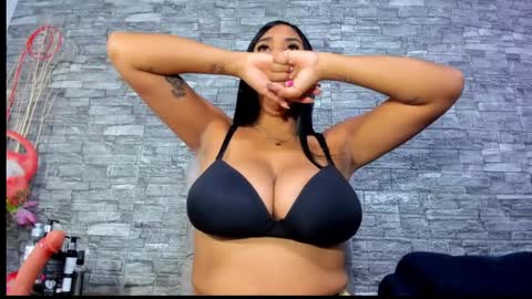 Snapshot of la_indiia chatting on 02.18.25 la_indiia online show from 02.18.25