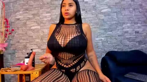 Snapshot of la_indiia chatting on 02.22.25 la_indiia online show from 02.22.25