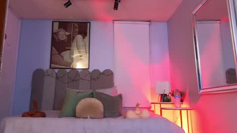 Snapshot of laady_brownn chatting on 12.26.24 Cris  online show from 12.26.24