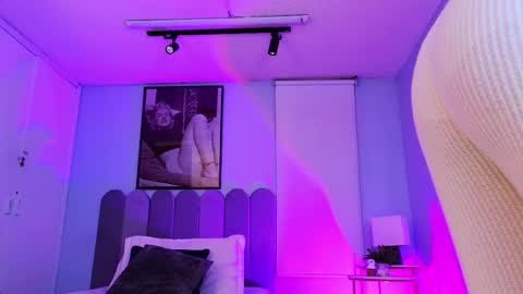 Snapshot of laady_brownn chatting on 03.08.25 Cris  online show from 03.08.25