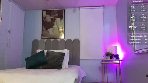 Snapshot of laady_brownn chatting on 03.11.25 Cris  online show from 03.11.25