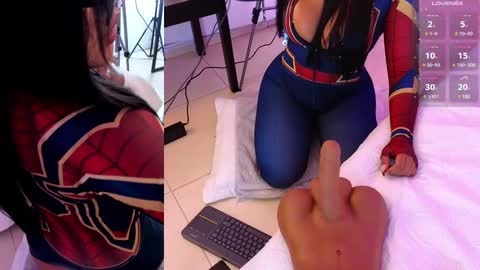 Snapshot of laady_brownn chatting on 03.11.25 Cris  online show from 03.11.25