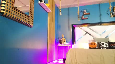 Snapshot of laady_brownn chatting on 10.06.25 Cris  online show from 10.06.25