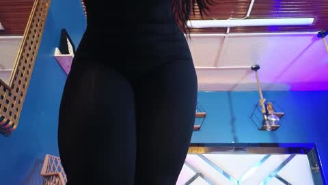 Snapshot of laady_brownn chatting on 10.09.25 Cris  online show from 10.09.25