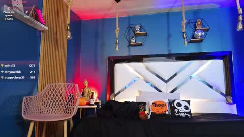 Snapshot of laady_brownn chatting on 10.24.25 Cris  online show from 10.24.25