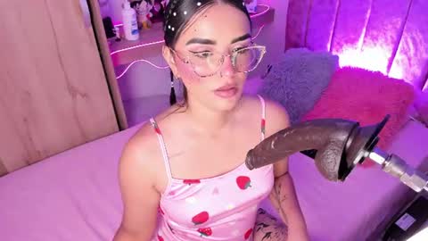 Snapshot of laana_foxx chatting on 07.17.26 lana foxx Model independient online show from 07.17.26