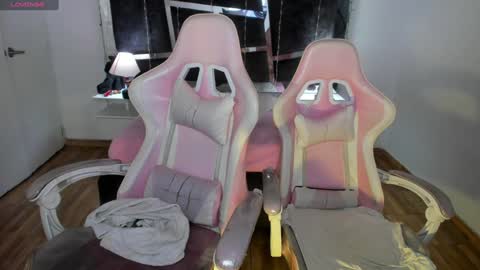  L A R A   online show from 12.06.24