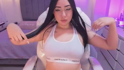  L A R A   online show from 05.29.26