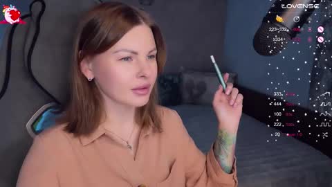 Snapshot of labanditta chatting on 10.13.25 LaBandita online show from 10.13.25