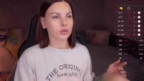 Snapshot of labanditta chatting on 11.11.25 LaBandita online show from 11.11.25