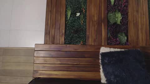 labrinthteasing online show from 10.18.25