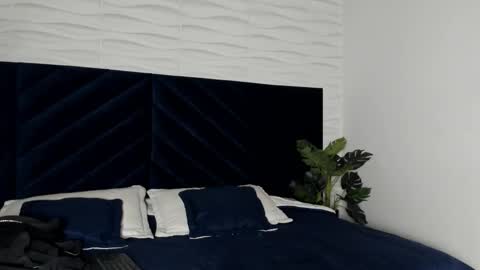 labrinthteasing online show from 11.23.25