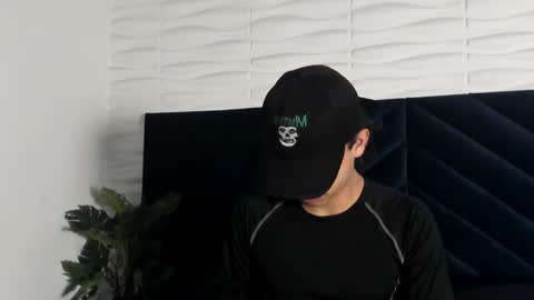 labrinthteasing online show from 01.18.26