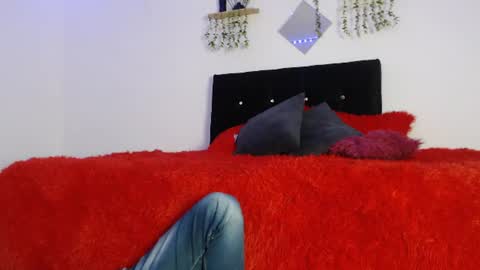 labrinthteasing online show from 07.10.26
