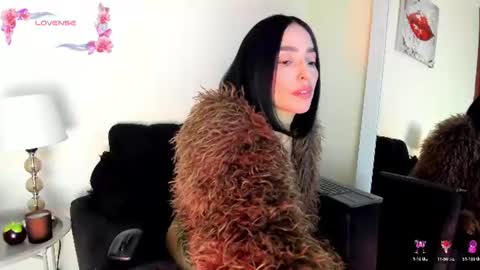 Snapshot of lace_victoria chatting on 07.10.26 lace_victoria online show from 07.10.26