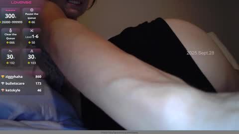 Snapshot of lacie_richards chatting on 09.29.25 Lacie online show from 09.29.25