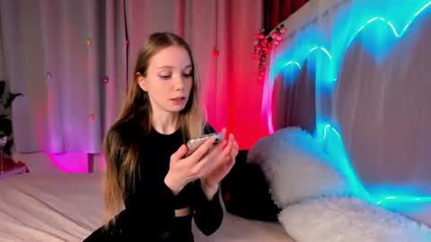Snapshot of lada2k4 chatting on 06.18.26 Lada online show from 06.18.26