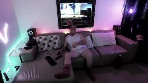 Hectic online show from 02.14.25