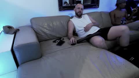 Hectic online show from 02.28.25