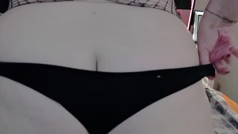 Snapshot of lady_2xl chatting on 08.04.26 Lucy online show from 08.04.26