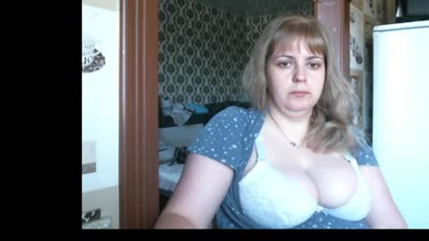 Snapshot of lady_cute_cat chatting on 06.09.26 lady cute cat29 online show from 06.09.26