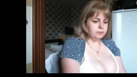 Snapshot of lady_cute_cat chatting on 07.03.26 lady cute cat29 online show from 07.03.26