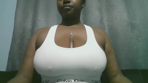 lady_dearra online show from 09.11.25