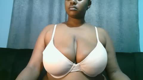 lady_dearra online show from 06.11.26